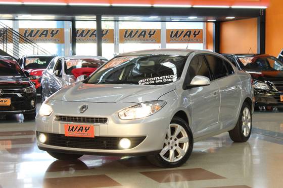 RENAULT FLUENCE 2.0 PRIVILÉGE 16V FLEX 4P AUTOMÁTICO RENAULT FLUENCE 2.0 PRIVILÉGE 16V FLEX 4P AUTOMÁTICO